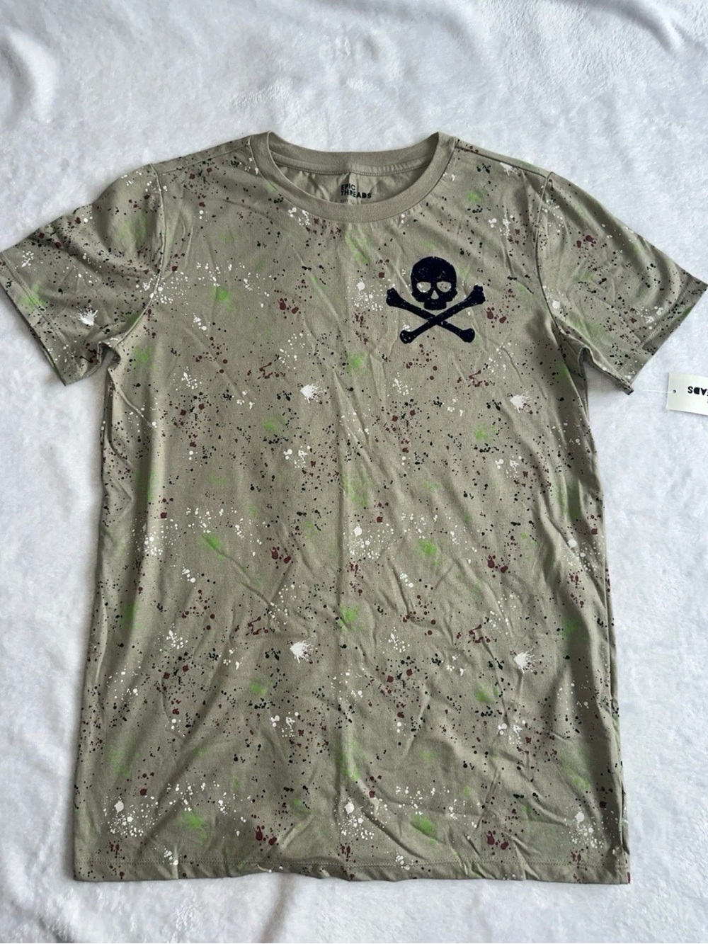 New Epic Threads Boys Skull Spray Paint Splatter Green Shirt Top XL NWT